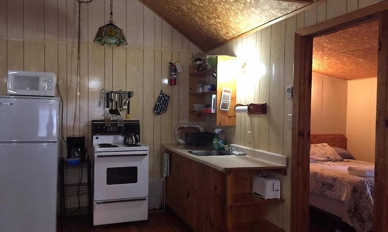 Maple Grove Cottages Mindemoya Book A Group Stay